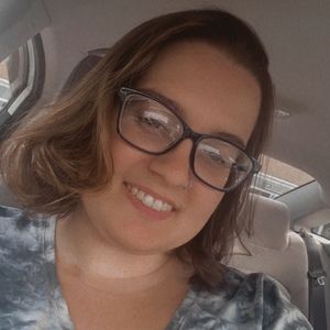 Meet your Posher, Cynthia